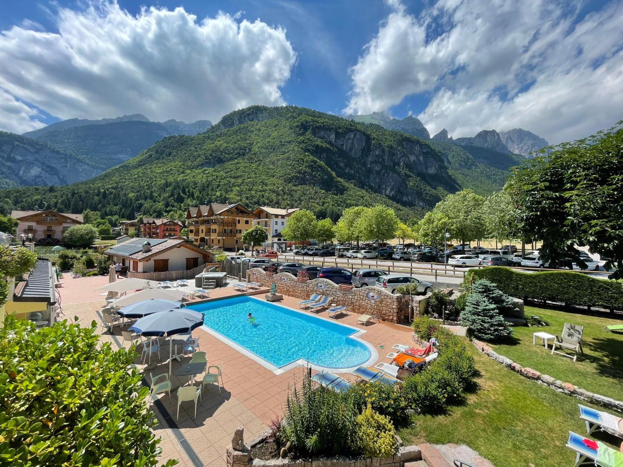 מולבנו Chalet Al Lago מראה חיצוני תמונה
